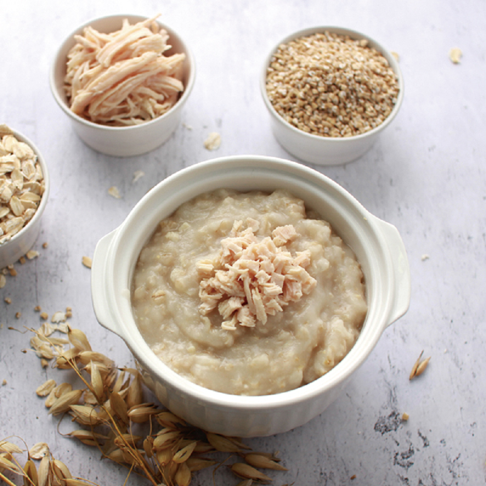 Oatmeal porridge with black sesame for diet (Porridge)
